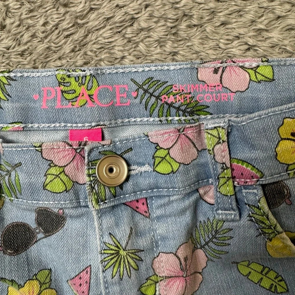 The Children's Place Skimmer Shorts Girls 6‎ Plus Blue Tropical Denim Hibiscus